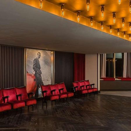 Radisson Red Hotel London Heathrow Interiér fotografie