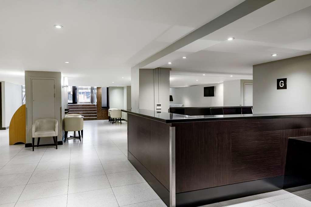 Radisson Red Hotel London Heathrow Restaurace fotografie