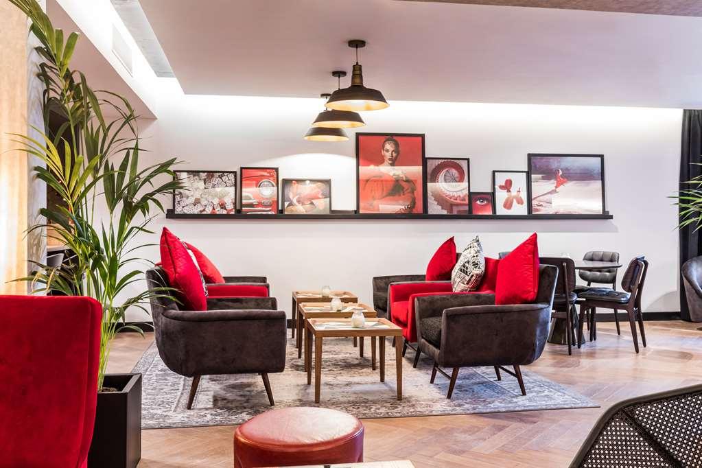 Radisson Red Hotel London Heathrow Restaurace fotografie