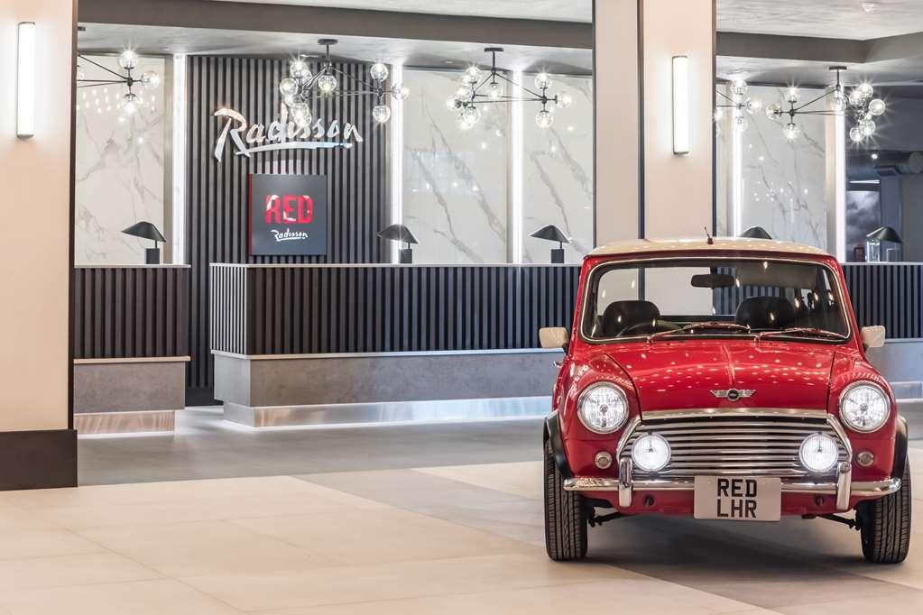 Radisson Red Hotel London Heathrow Interiér fotografie