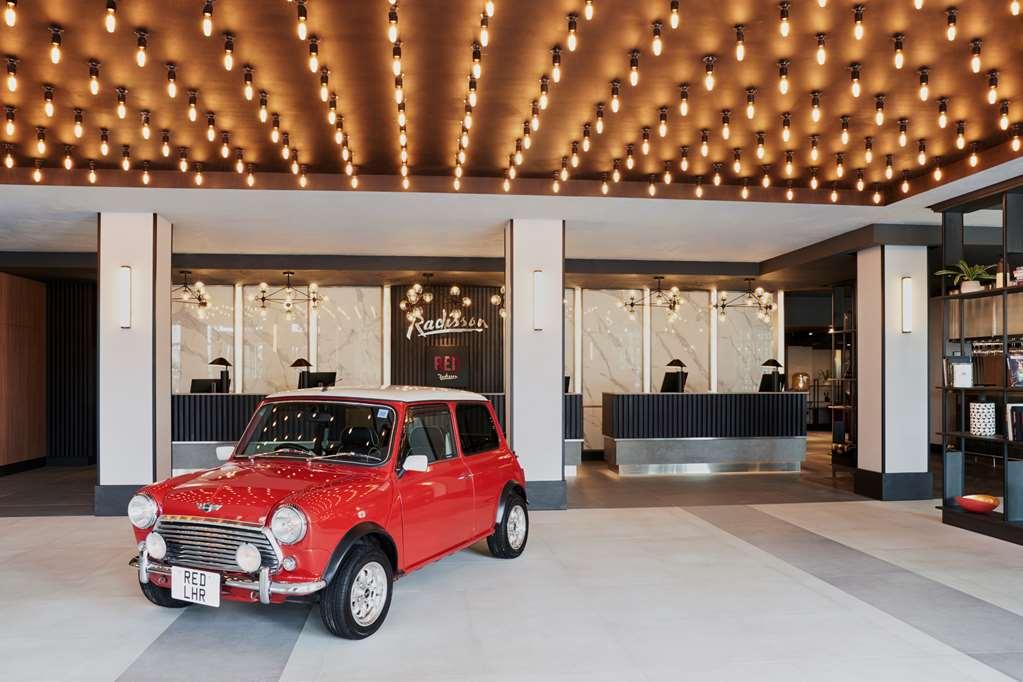 Radisson Red Hotel London Heathrow Interiér fotografie